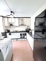 Blk 410 Jurong West Street 42 (Jurong West), HDB Executive #606994401